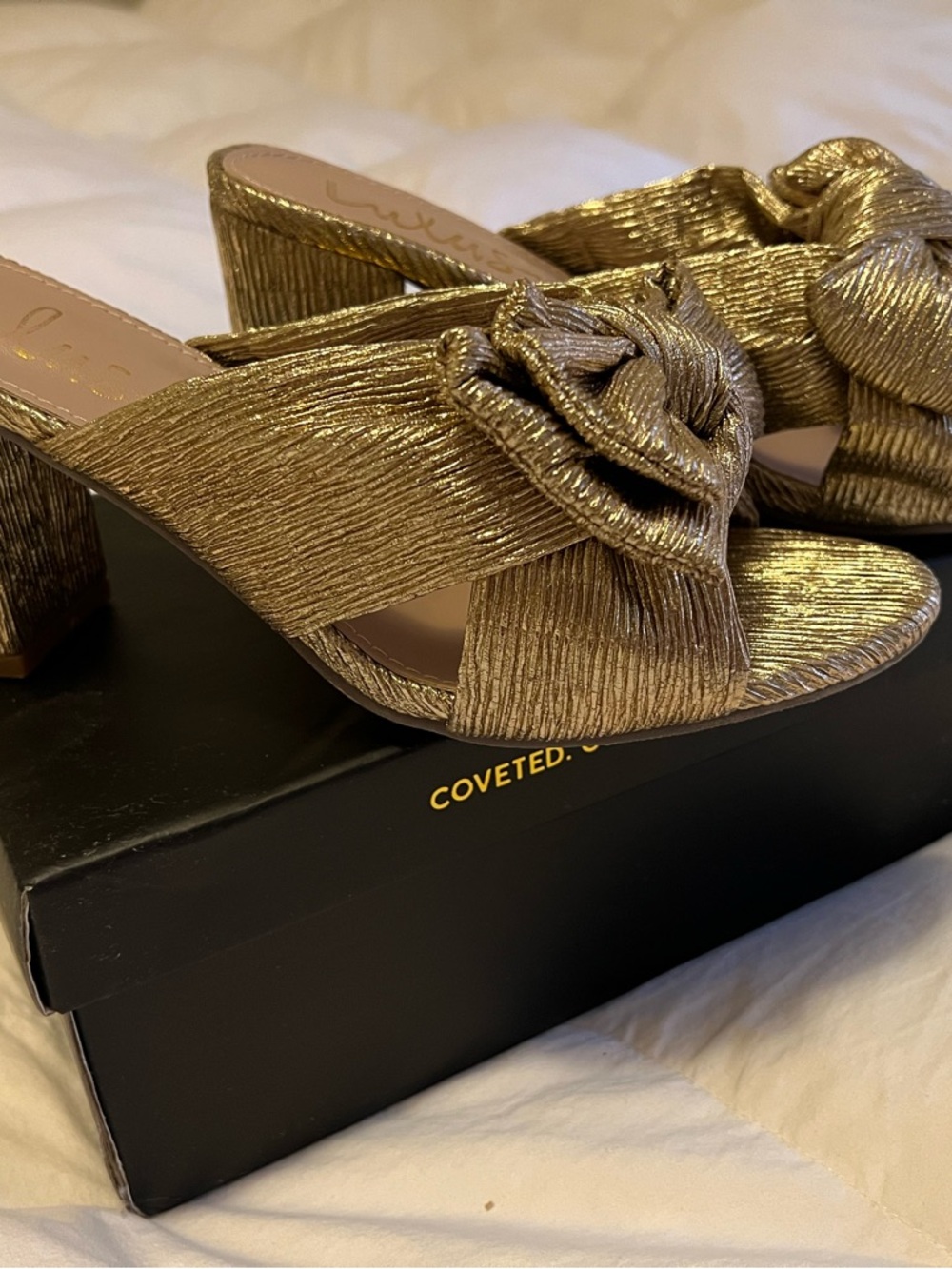 Lulus Dorothea Gold Bow Block Heel Mules/Sandals - Picture 4 of 8